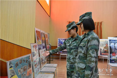 喜迎建党100周年 八一厂电影海报在陆军某部展出