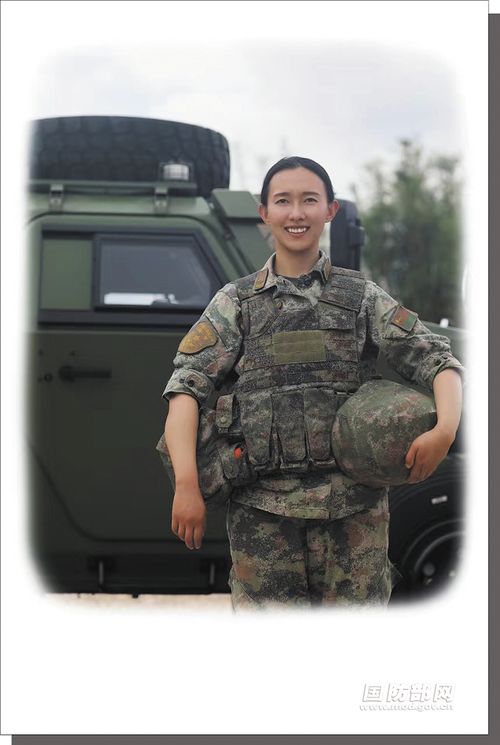 南部战区陆军某旅二级上士白明月 向阳绽放的女兵班长