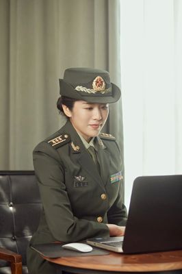 中国陆军特种作战学院上校女教员执裁奥运赛场
