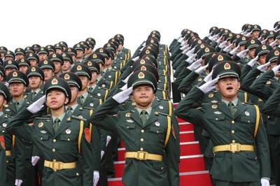 走进陆军装甲兵学院 锻造钢铁雄师的专业熔炉